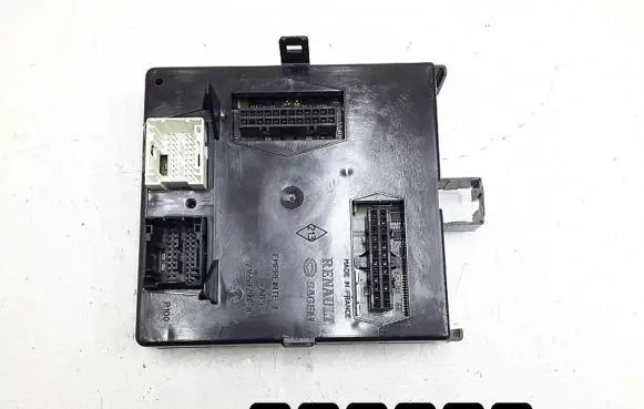 Renault Laguna II Engine control unit/module 8200276520