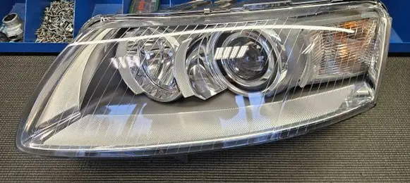Audi A6 S6 C6 4F Headlight/headlamp