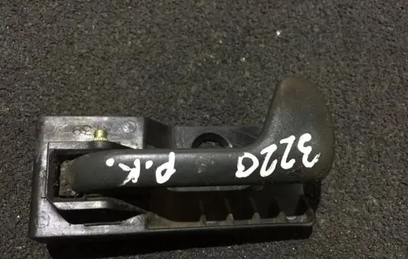 Fiat Punto (176) Front door interior handle