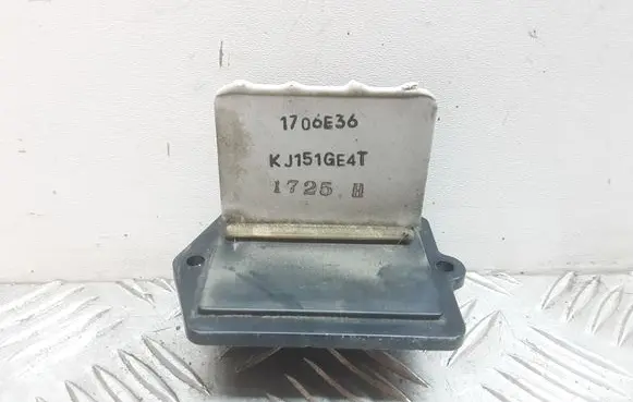 Mazda 626 Heater blower motor/fan resistor HM636040B
