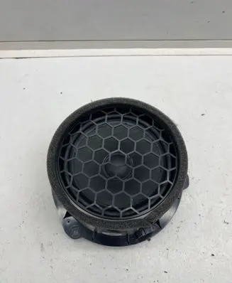 Audi Q7 4M Rear door speaker 4M8035411A 3105211118