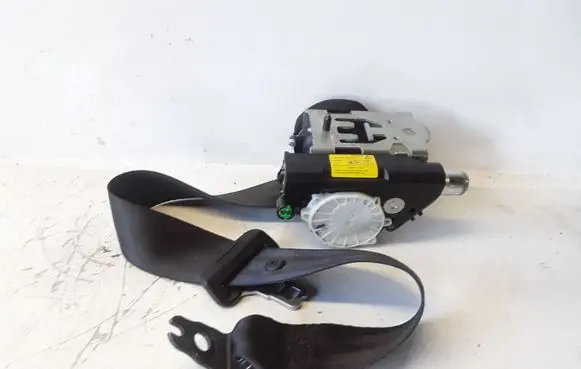 Volvo S60 Middle seatbelt buckle (rear) 039813791 P039813791