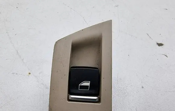 BMW 5 F10 F11 Electric window control switch 9163527