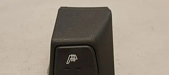 Hyundai i30 Seat heating switch
