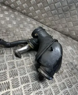 Air intake hose/pipe