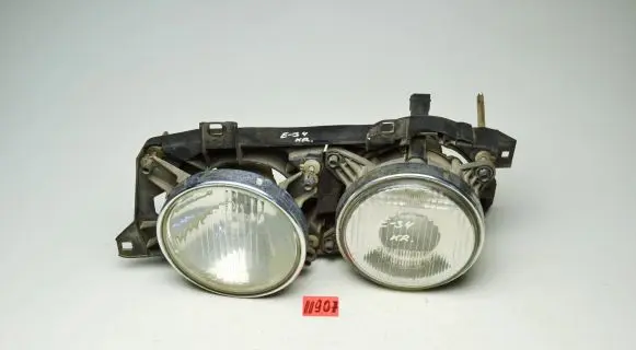 BMW 5 E34 Headlight/headlamp 13174100