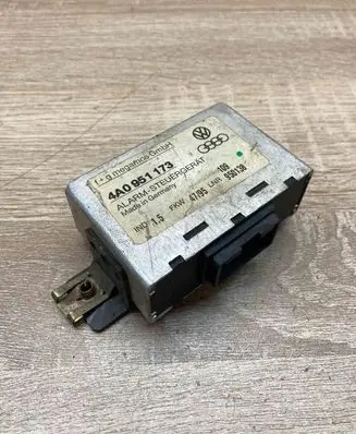 Audi A6 S6 C4 4A Other control units/modules 4A0951173
