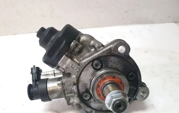 KIA Sorento Fuel injection high pressure pump 331002R000