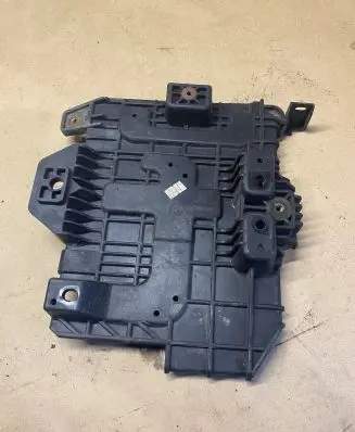 Battery bracket