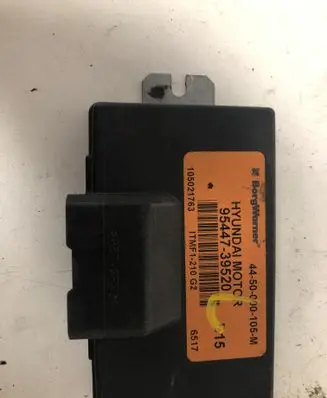 Hyundai Santa Fe Gearbox control unit/module 9544739520
