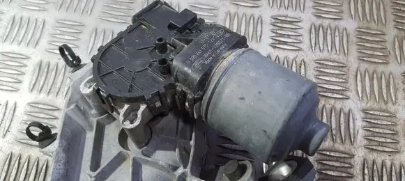 Ford Fiesta Wiper motor 0390241575 8a61-17b571-bb