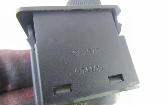 Nissan Almera Tino Headlight level height control switch 36997B