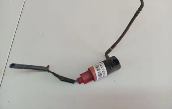 Toyota Yaris Windscreen/windshield washer pump 