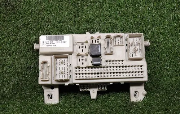 Ford Focus Power management control unit 4M5T14A073DH