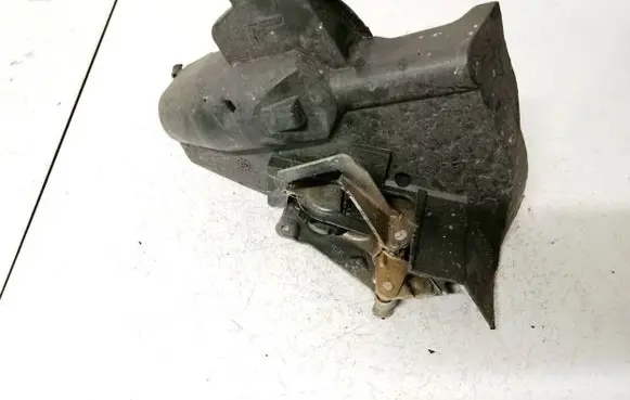 Mercedes-Benz C W202 Rear door lock 2027300535