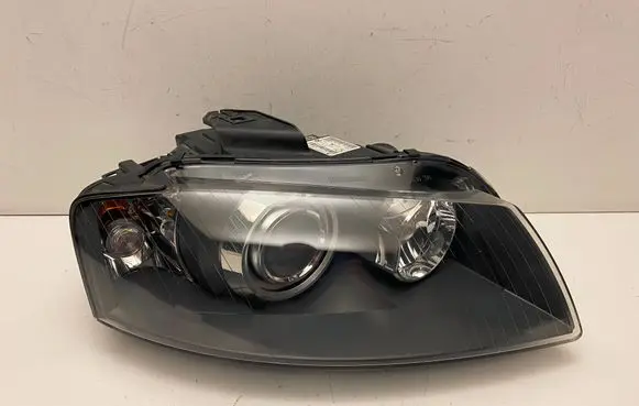 Audi A3 S3 8P Headlight/headlamp 8P0941004R 0301231272