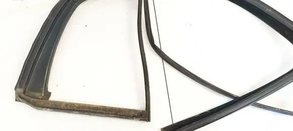 Volkswagen Golf Plus Rubber seal rear door 