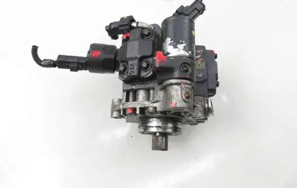 Volvo V50 Fuel injection high pressure pump 5WS40163 A2C20003791 9654615580