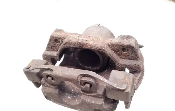 BMW 5 E39 Front brake caliper