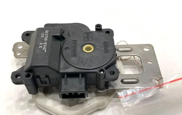 Honda CR-V Air flap motor/actuator 0637008340