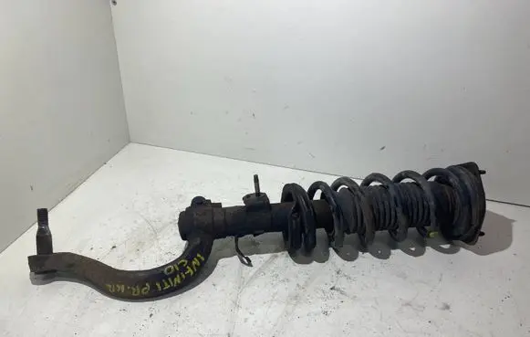 Infiniti G35 Front shock absorber with coil spring