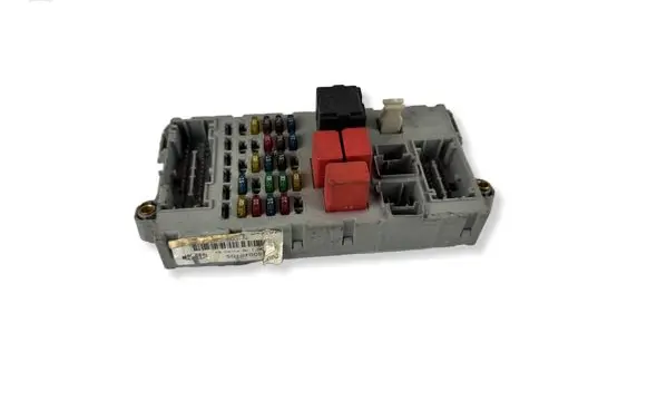 Lancia Ypsilon Fuse module 51733921