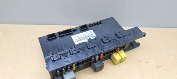 Mercedes-Benz CLK A209 C209 Fuse module 2095450301 5DK00848600
