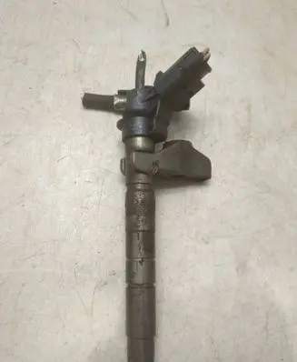Fuel injector