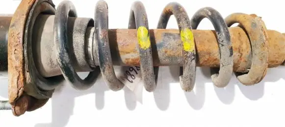Toyota Avensis T250 Rear coil spring