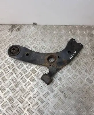 Toyota Auris E180 Front lower control arm/wishbone