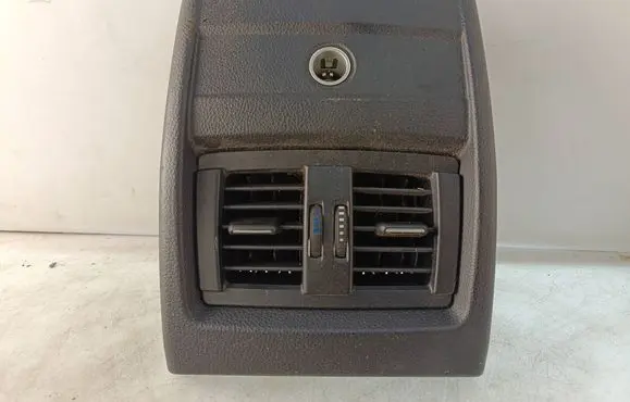 BMW 4 F32 F33 Rear air vent grill 9207330 16828110