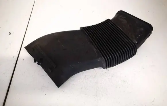 Mercedes-Benz E W211 Air intake hose/pipe a6120940287 988026105