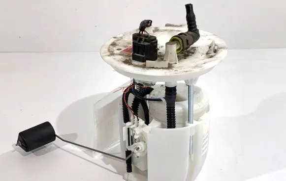 Mazda 3 II In-tank fuel pump 2921005821