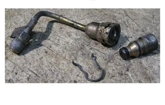 Nissan Primera Clutch pipe/line 
