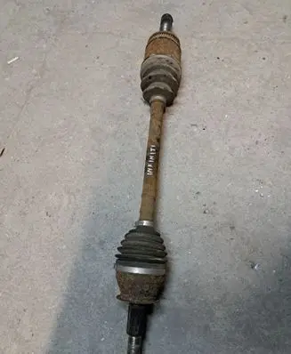 Infiniti Q50 Rear driveshaft