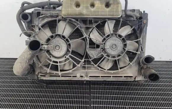 Toyota Avensis T250 Radiator set 