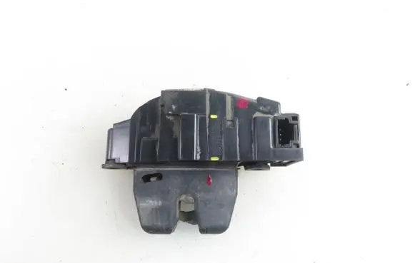 Peugeot Partner Tailgate/trunk/boot lock/catch/latch 9671153780