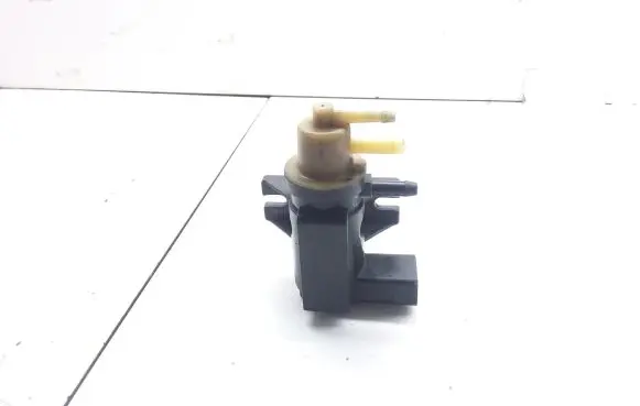 Audi A3 S3 8P Turbo solenoid valve 1K0906627A 70086800