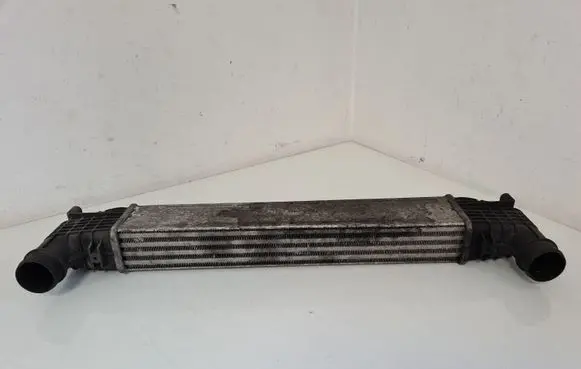 Ford Galaxy Intercooler radiator 132002748 0823856