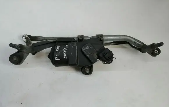 Peugeot 1007 Front wiper linkage and motor
