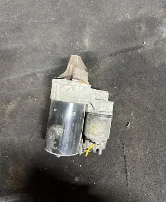 Opel Astra H Starter motor 0001107408