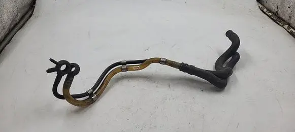 Volkswagen PASSAT B6 Fuel line pipe