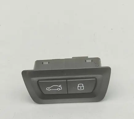 BMW X6 G06 Tailgate/boot open switch button 5A64C25