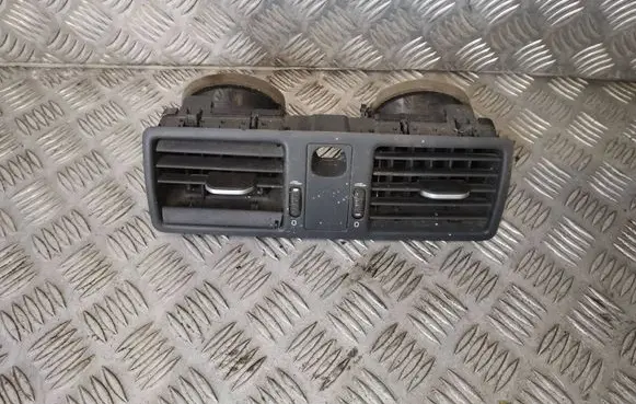 Volvo XC90 Dash center air vent grill 3409400
