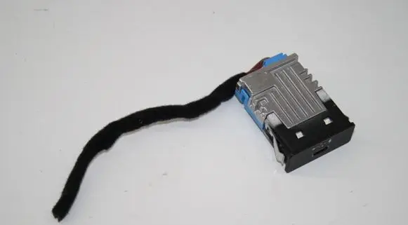 BMW X5 G05 USB socket connector 84108711939 8711939