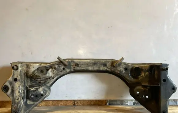 BMW 8 E31 Front subframe 5036