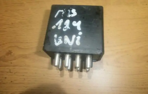 Mercedes-Benz E W124 Window wiper relay 1248210063