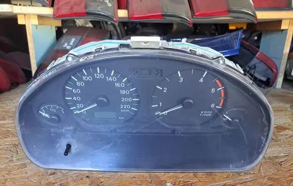 Mitsubishi Space Star Speedometer (instrument cluster) MR480209 2573201840