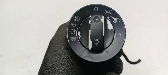 Audi A4 S4 B7 8E 8H Light switch 8E0941531C