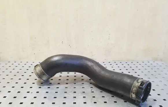 BMW 5 F10 F11 Intercooler hose/pipe